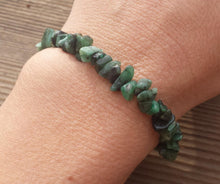 Load image into Gallery viewer, EMERALD Natural Stone Gemstone Stretchy Chip Bracelet