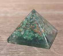 Load image into Gallery viewer, Small (25-30mm) JADE Orgone Gemstone Pyramid Small Pyramid Orgone
