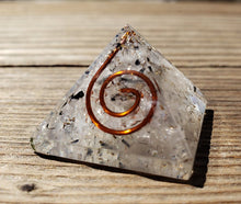 Load image into Gallery viewer, Small (25-30mm) TOURMALATED QUARTZ COIL Orgone Gemstone Pyramid Small Pyramid Orgone