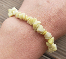 Load image into Gallery viewer, LIGHT SERPENTINE Natural Stone Gemstone Stretchy Chip Bracelet