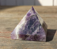 Load image into Gallery viewer, AMETHYST natural Medium gemstone crystal pyramid 27-30mm