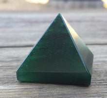 Load image into Gallery viewer, JADE natural Medium gemstone crystal pyramid 27-30mm