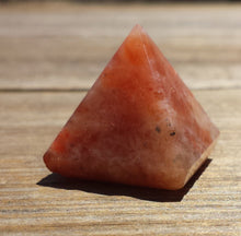 Load image into Gallery viewer, SUNSTONE natural small gemstone crystal pyramid 20-22