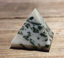 Load image into Gallery viewer, TREE AGATE natural small gemstone crystal pyramid 20-22