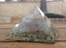 Load image into Gallery viewer, Extra Large (70-75mm) LABRADORITE Orgone Gemstone Pyramid X-Large Pyramid Orgone