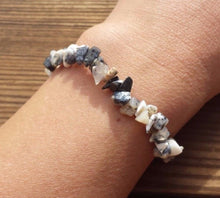 Load image into Gallery viewer, Natural DENDRITE OPAL Stone Gemstone Stretchy Chip Bracelet