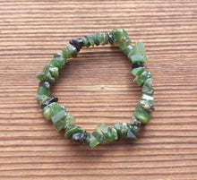 Load image into Gallery viewer, Natural SERPENTINE Stone Gemstone Stretchy Chip Bracelet