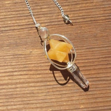 Load image into Gallery viewer, Natural GOLDEN QUARTZ GEMSTONE 3 Stone Merkaba Spinning Star Faceted Pendulum