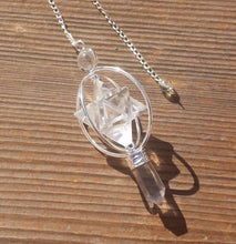 Load image into Gallery viewer, Natural CLEAR QUARTZ Gemstone 3 Stone Merkaba Spinning Star Faceted Pendulum