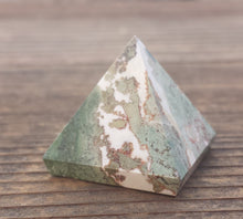 Load image into Gallery viewer, GREEN ZEBRA JASPER natural Medium gemstone crystal pyramid 27-30mm