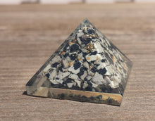 Load image into Gallery viewer, Small (25-30mm) DALMATIAN JASPER Orgone Gemstone Pyramid Small Pyramid Orgone