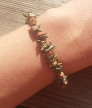 Load image into Gallery viewer, UNAKITE Natural Stone Gemstone Stretchy Chip Bracelet