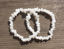 Load image into Gallery viewer, WHITE AGATE Natural Stone Gemstone Stretchy Chip Bracelet