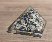 Load image into Gallery viewer, Small (25-30mm) DALMATIAN JASPER Orgone Gemstone Pyramid Small Pyramid Orgone