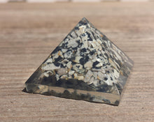 Load image into Gallery viewer, Small (25-30mm) DALMATIAN JASPER Orgone Gemstone Pyramid Small Pyramid Orgone