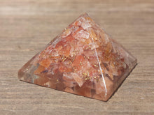 Load image into Gallery viewer, Small (25-30mm) SUNSTONE Orgone Gemstone Pyramid Small Pyramid Orgone