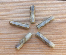 Load image into Gallery viewer, NATURAL LABRADORITE Single Terminated Gemstone Crystal Pencil Point (One)