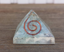 Load image into Gallery viewer, Small (25-30mm) FLUORITE COIL Orgone Gemstone Pyramid Small Pyramid Orgone
