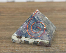 Load image into Gallery viewer, Small (25-30mm) MULTI-TOURMALINE COIL Orgone Gemstone Pyramid Small Pyramid Orgone
