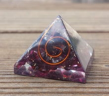 Load image into Gallery viewer, Small (25-30mm) GARNET COIL Orgone Gemstone Pyramid Small Pyramid Orgone