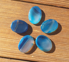 Load image into Gallery viewer, BLUE ONYX Worry Stone Natural Stone Hand Carved Gemstone Worry Stone