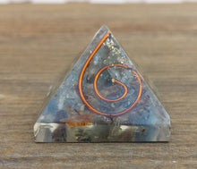 Load image into Gallery viewer, Small (25-30mm) KYANITE COIL Orgone Gemstone Pyramid Small Pyramid Orgone