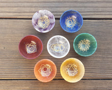 Load image into Gallery viewer, 7 CHAKRA GEMSTONE ENGRAVED Hand Carved Gemstone Bowl Set