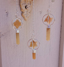 Load image into Gallery viewer, FULL GOLDEN QUARTZ Gemstone 3 Stone Merkaba Spinning Star Faceted Pendulum