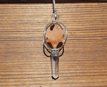 Load image into Gallery viewer, Natural PEACH AVENTURINE GEMSTONE 3 Stone Merkaba Spinning Star Faceted Pendulum