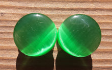 Load image into Gallery viewer, Pair of GREEN CATS EYE Plugs Gauges Body Jewelry Double Flared - Pick Size