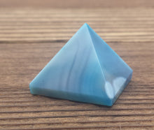 Load image into Gallery viewer, BLUE ONYX natural Medium gemstone crystal pyramid 27-30mm
