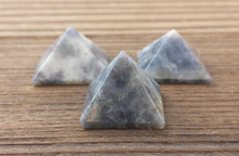 Load image into Gallery viewer, IOLITE natural small gemstone crystal pyramid 20-22