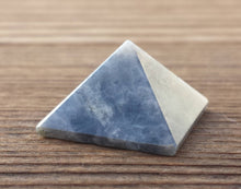 Load image into Gallery viewer, IOLITE natural small gemstone crystal pyramid 20-22