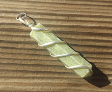 Load image into Gallery viewer, VASONITE Spiral Wire Wrapped Pencil Point Pendant Gemstone