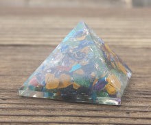 Load image into Gallery viewer, Small (25-30mm) 7 CHAKRA MIXED Orgone Gemstone Pyramid Small Pyramid Orgone