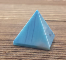 Load image into Gallery viewer, BLUE ONYX natural Medium gemstone crystal pyramid 27-30mm