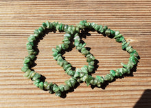 Load image into Gallery viewer, TSAVORITE Natural Stone Gemstone Stretchy Chip Bracelet