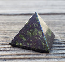 Load image into Gallery viewer, DRAGON STONE natural small gemstone crystal pyramid 20-22