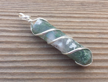 Load image into Gallery viewer, MOSS AGATE Spiral Wire Wrapped Pencil Point Pendant Gemstone