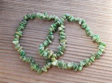 Load image into Gallery viewer, TSAVORITE Natural Stone Gemstone Stretchy Chip Bracelet
