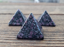Load image into Gallery viewer, RUBY IN MATRIX natural Medium gemstone crystal pyramid 27-30mm