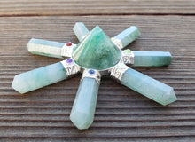 Load image into Gallery viewer, Green Aventurine Natural Gemstone Energy Generator