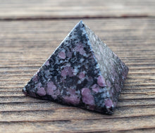 Load image into Gallery viewer, RUBY IN MATRIX natural small gemstone crystal pyramid 20-22