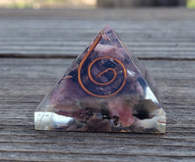 Load image into Gallery viewer, Small (25-30mm) RHODONITE COIL Orgone Gemstone Pyramid Small Pyramid Orgone