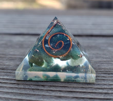 Load image into Gallery viewer, Small (25-30mm) JADE COIL Orgone Gemstone Pyramid Small Pyramid Orgone