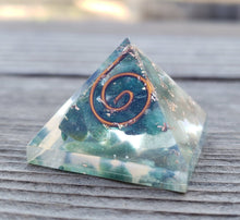 Load image into Gallery viewer, Small (25-30mm) JADE COIL Orgone Gemstone Pyramid Small Pyramid Orgone