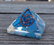 Load image into Gallery viewer, Small (25-30mm) TURQUOISE COIL Orgone Gemstone Pyramid Small Pyramid Orgone
