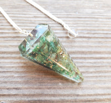 Load image into Gallery viewer, ORGONE JADE Gemstone Faceted Orgone Pendulum