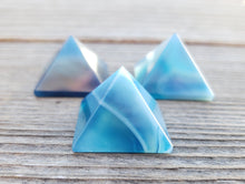 Load image into Gallery viewer, BLUE ONYX natural small gemstone crystal pyramid 20-22
