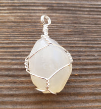 Load image into Gallery viewer, LIGHT YELLOW AGATE Wire Cage Wrapped Tumbled Stone Pendant Stone Natural Gemstone